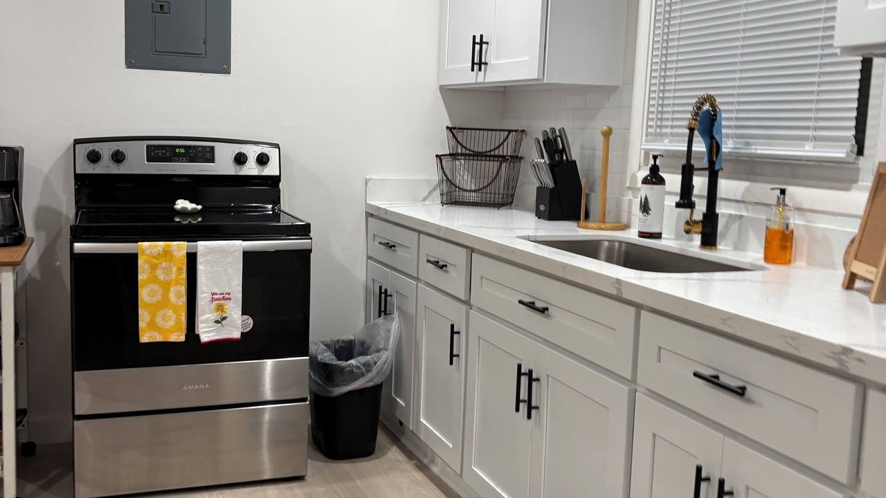 Photo of Kitchen in Homeland Park