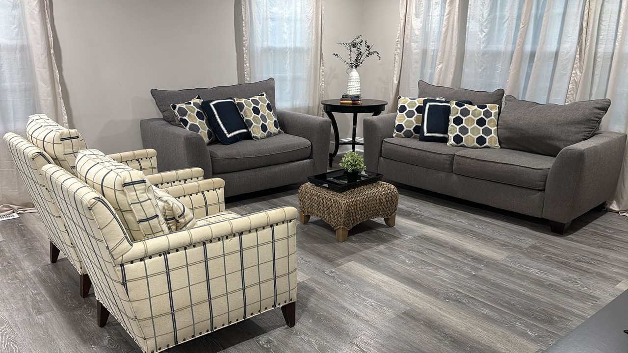 Photo of Livingroom in Dunn