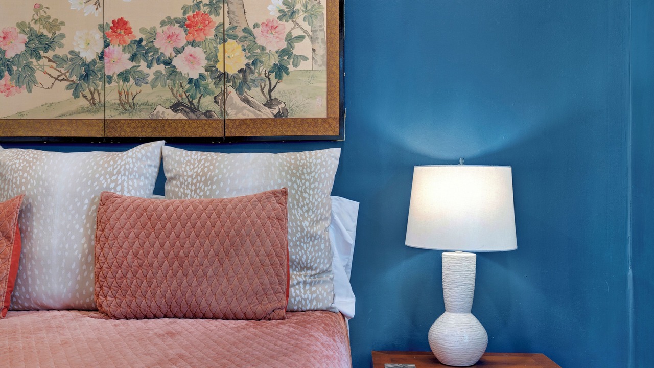 Photo of Bedroom in Metropolitan