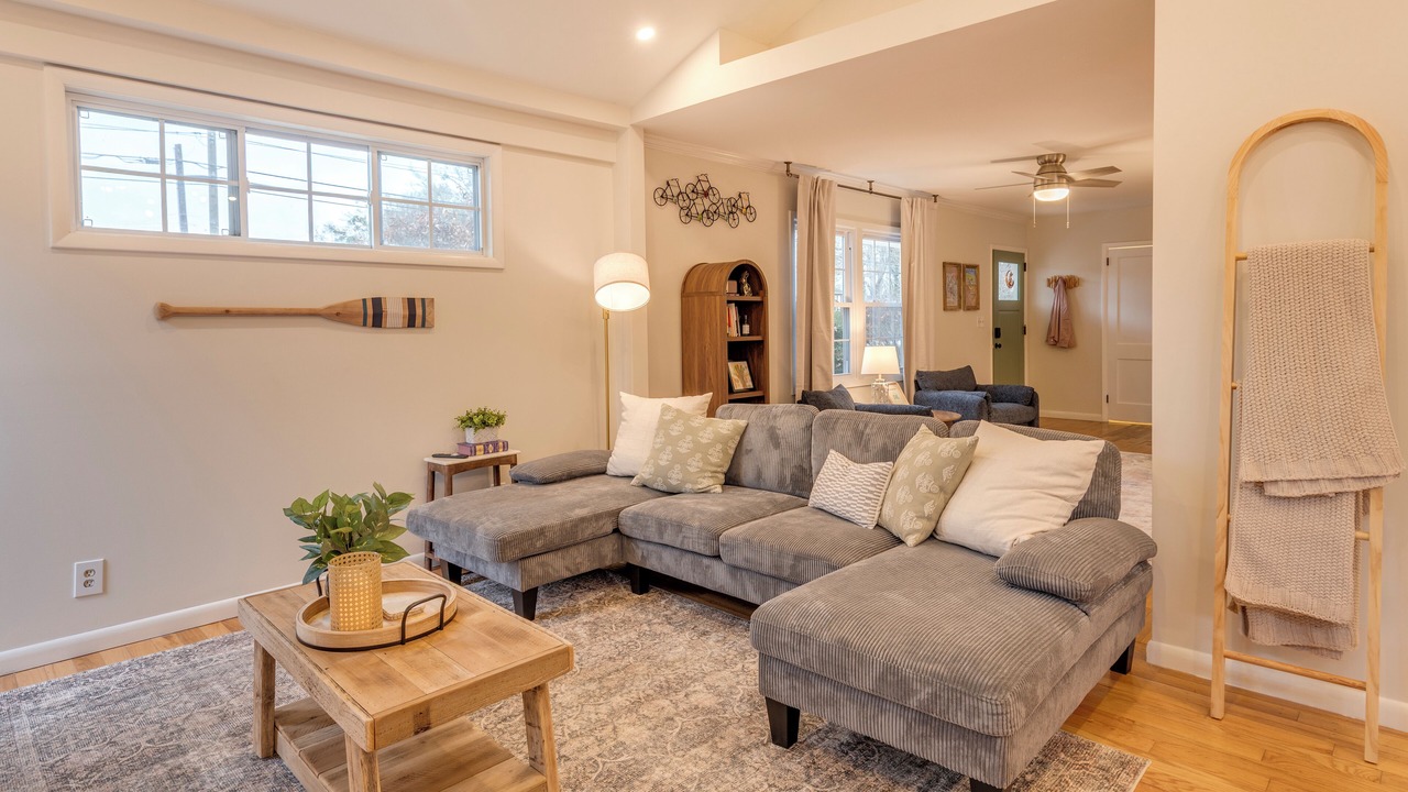 Photo of Livingroom in Travelers Rest