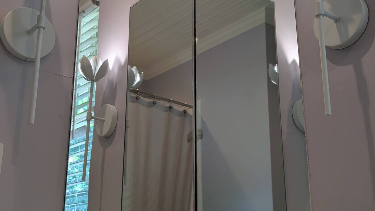 Photo of Bathroom in Abbeville