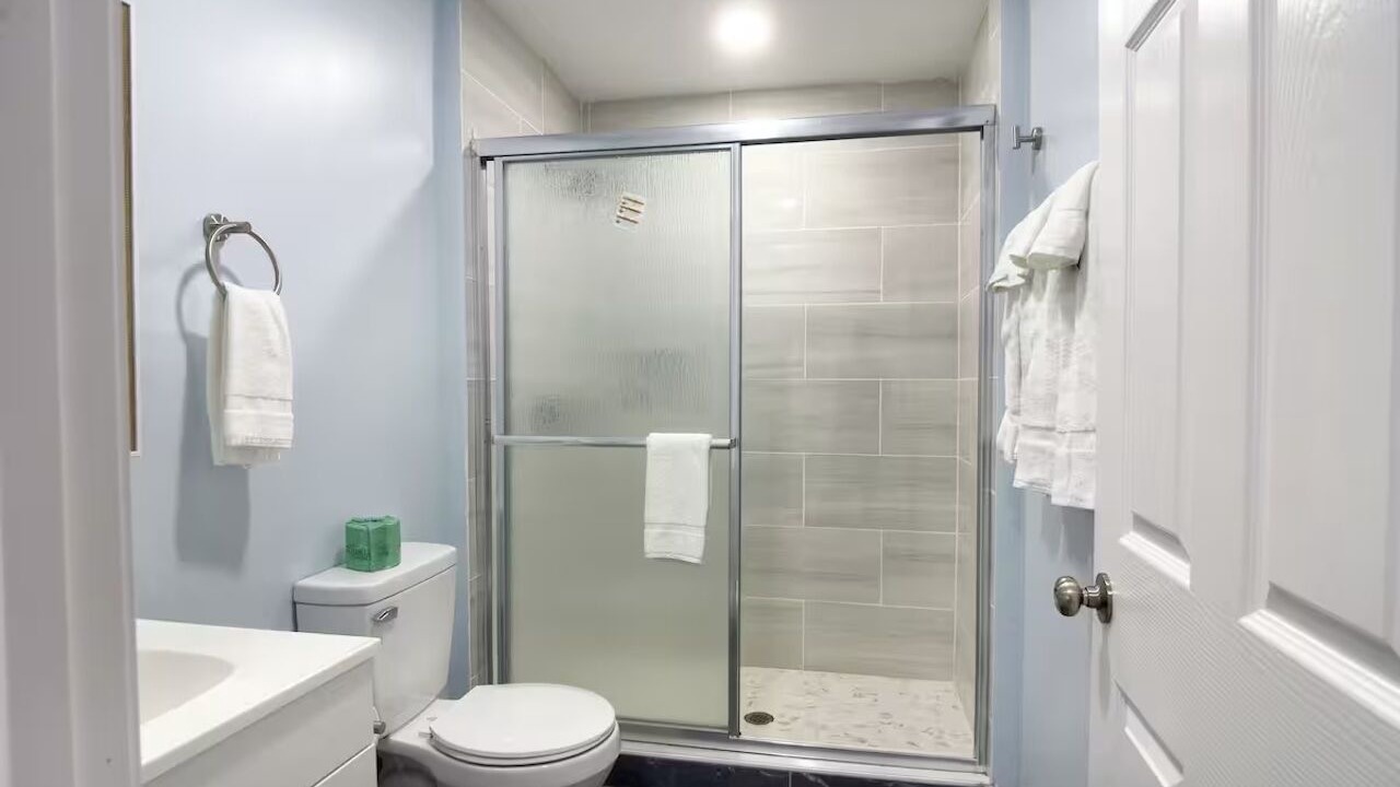Photo of Bathroom in Tazewell