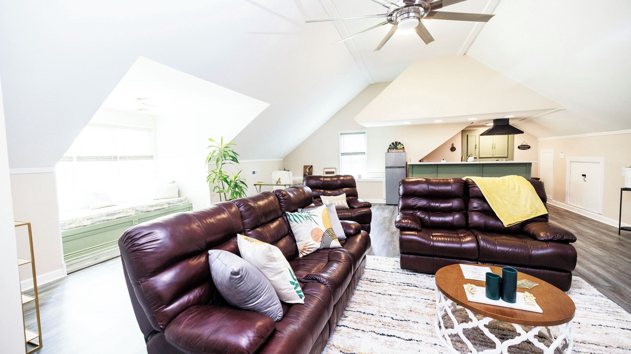 Photo of Livingroom in Clayton