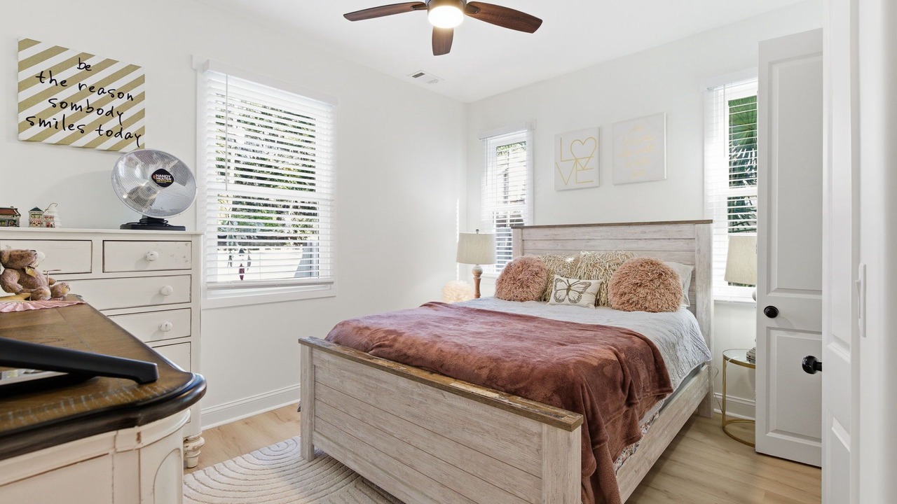 Photo of Bedroom in Thomas Square
