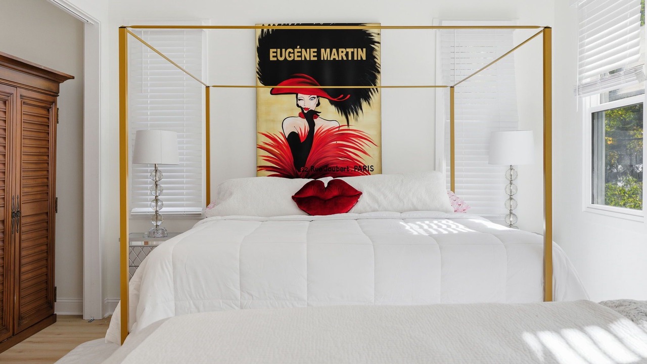Photo of Bedroom in Thomas Square