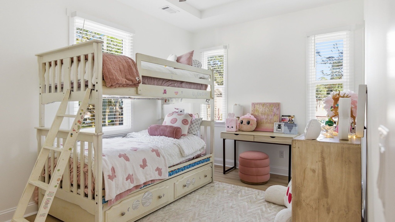 Photo of Bedroom in Thomas Square