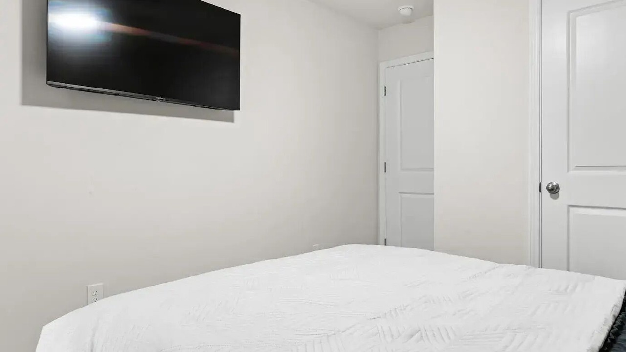 Photo of Bedroom in Brookdale