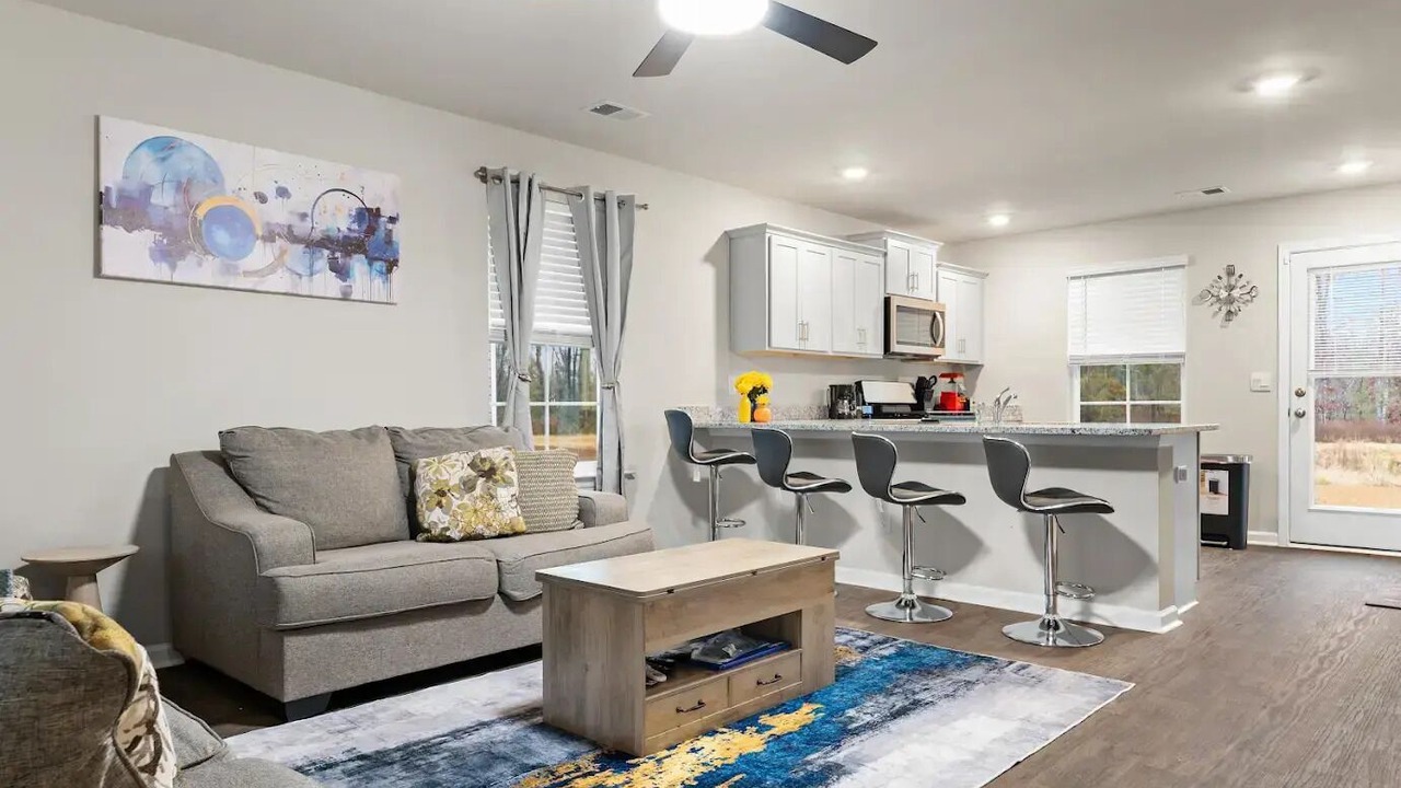 Photo of Livingroom in Brookdale