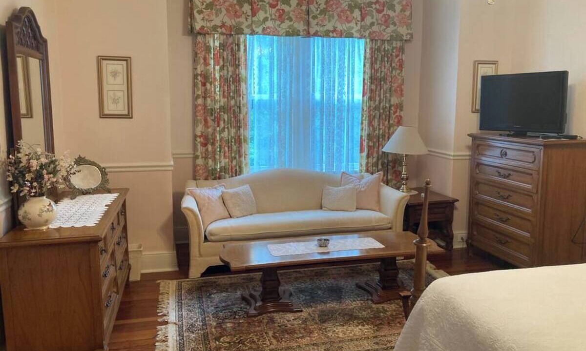 Photo of Bedroom in Aiken