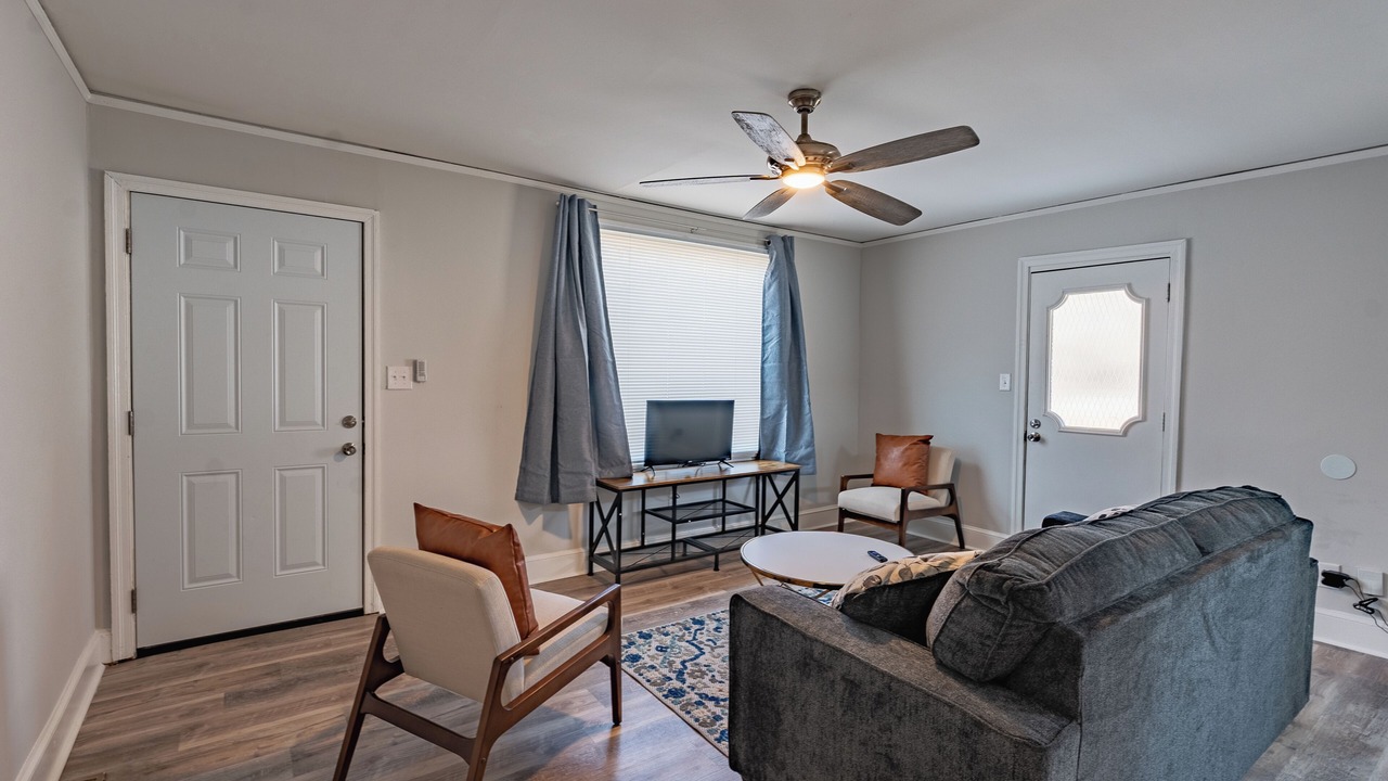 Photo of Livingroom in Cayce
