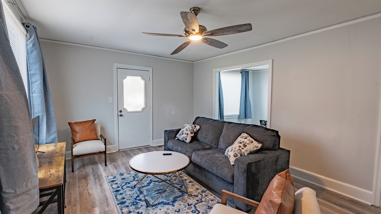 Photo of Livingroom in Cayce