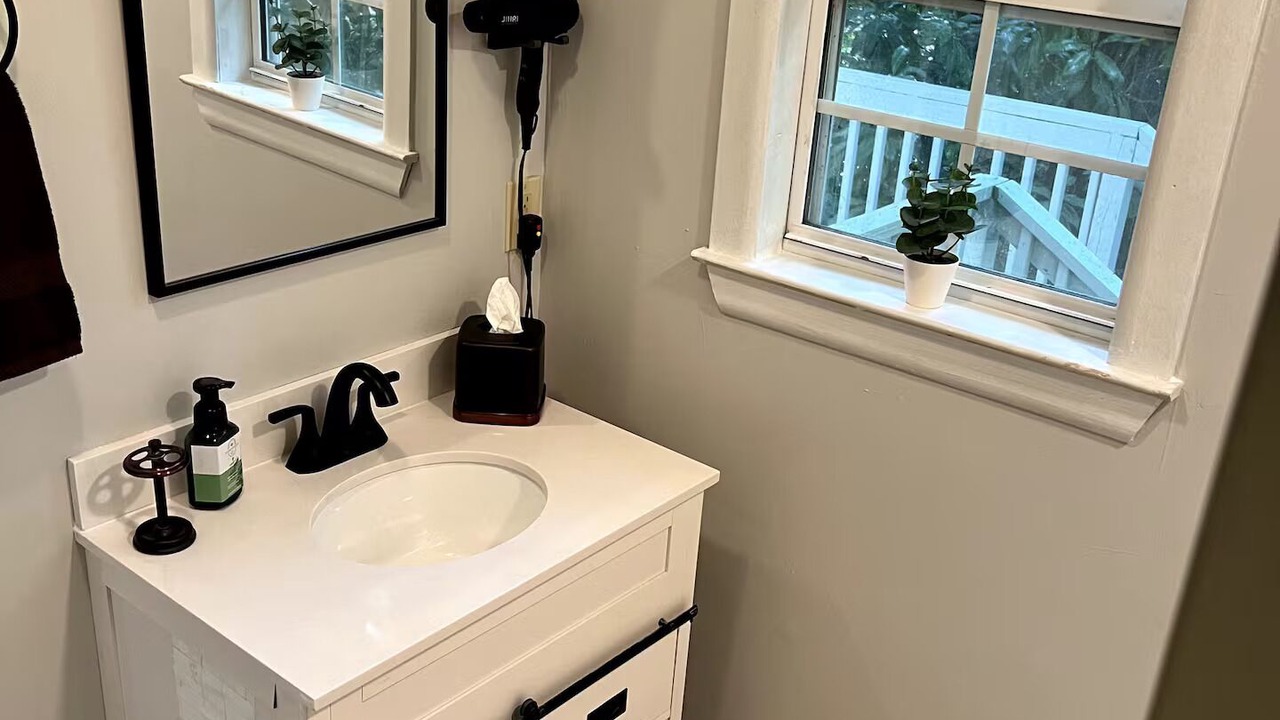 Photo of Bathroom in Union