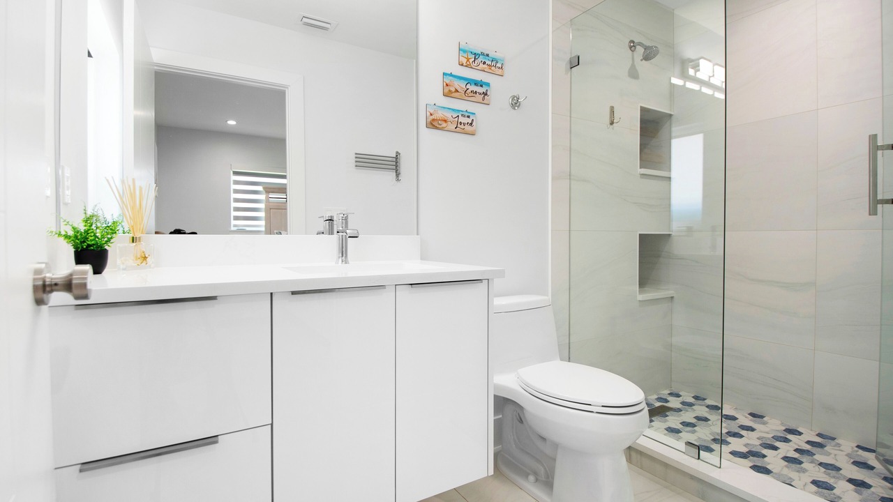 Photo of Bathroom in Isles of Capri