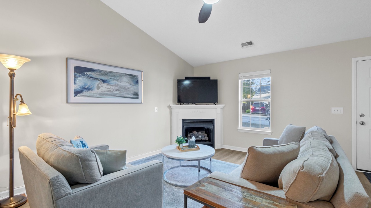 Photo of Livingroom in Chapin