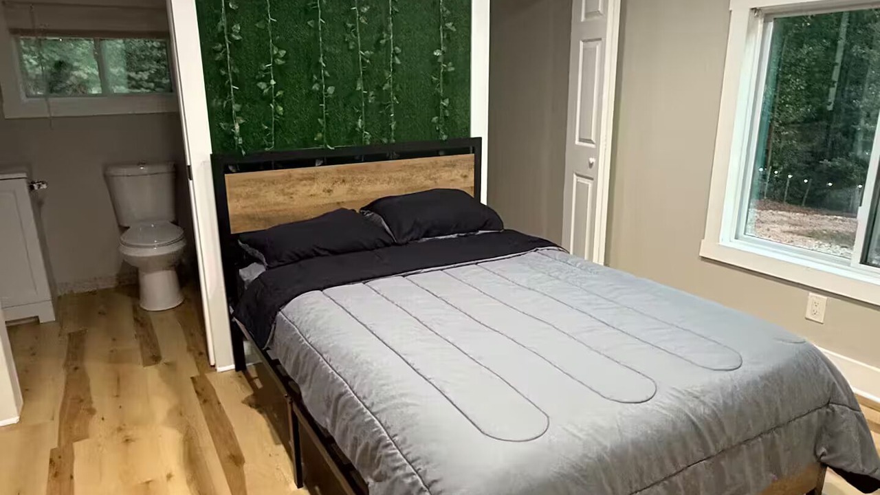 Photo of Bedroom in Banks County
