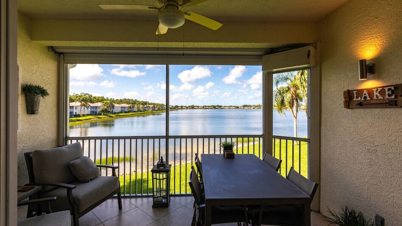Photo of Outdoor in Crown Pointe