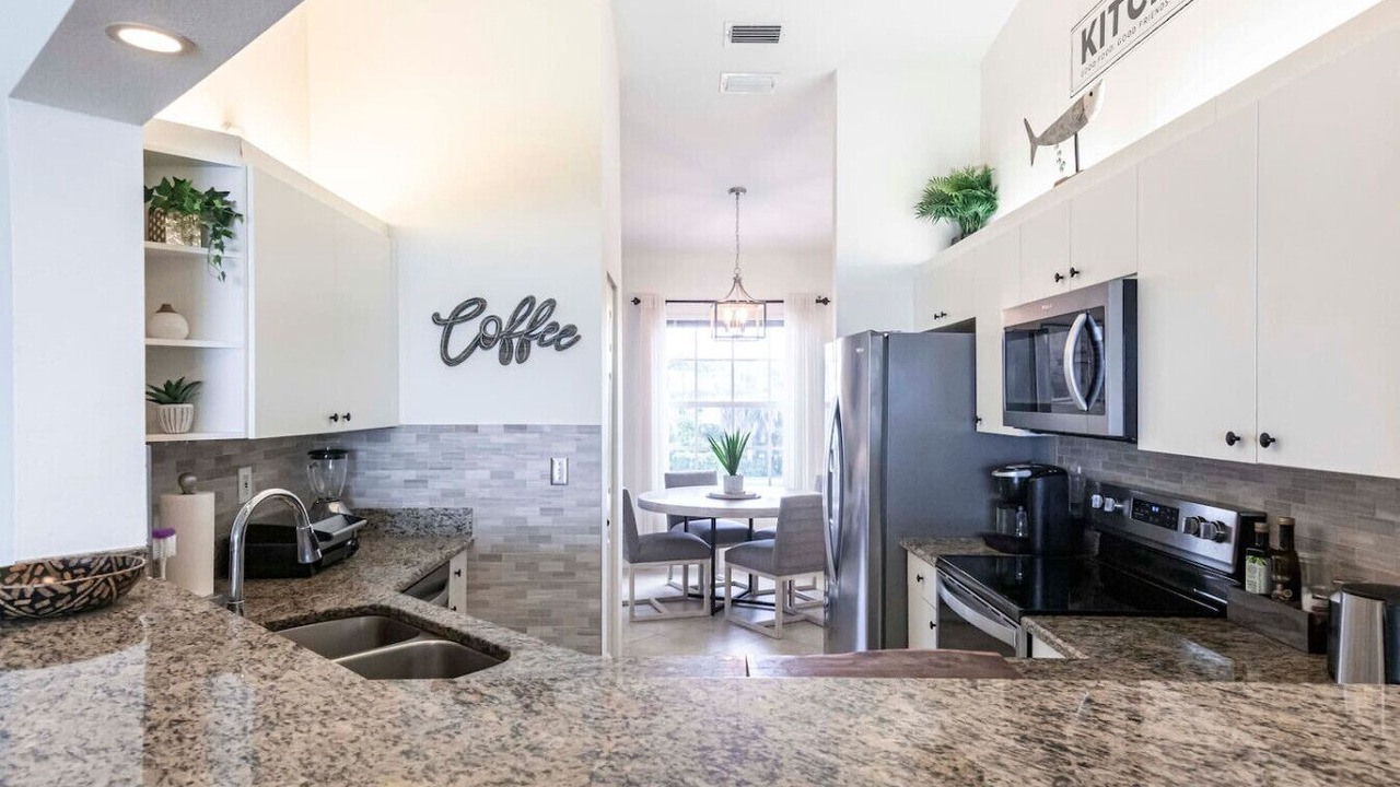 Photo of Kitchen in Crown Pointe