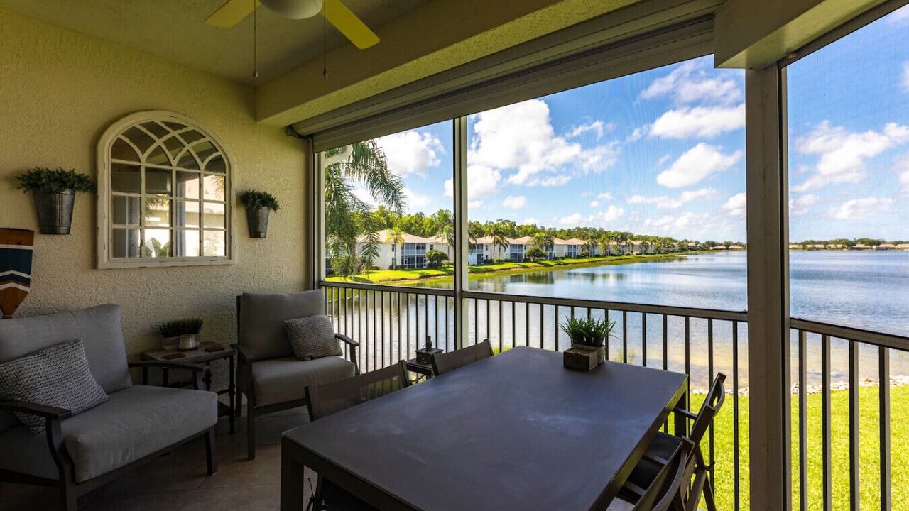 Photo of Outdoor in Crown Pointe