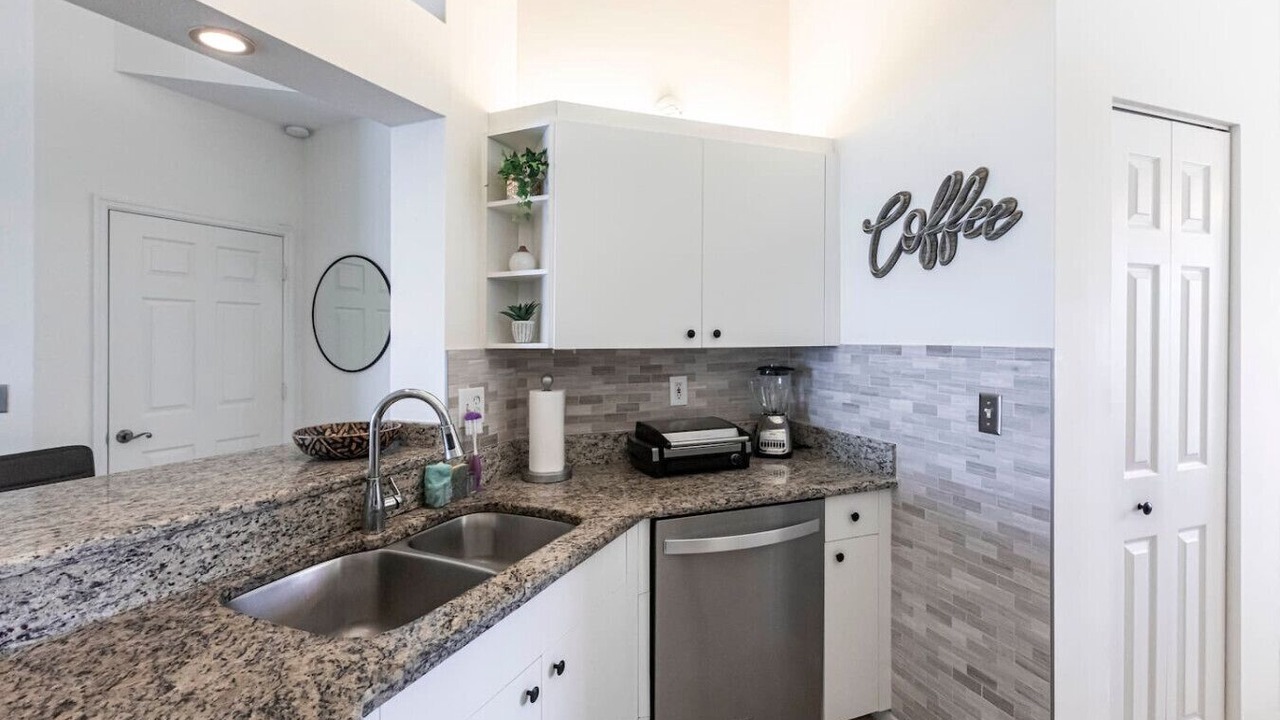 Photo of Kitchen in Crown Pointe