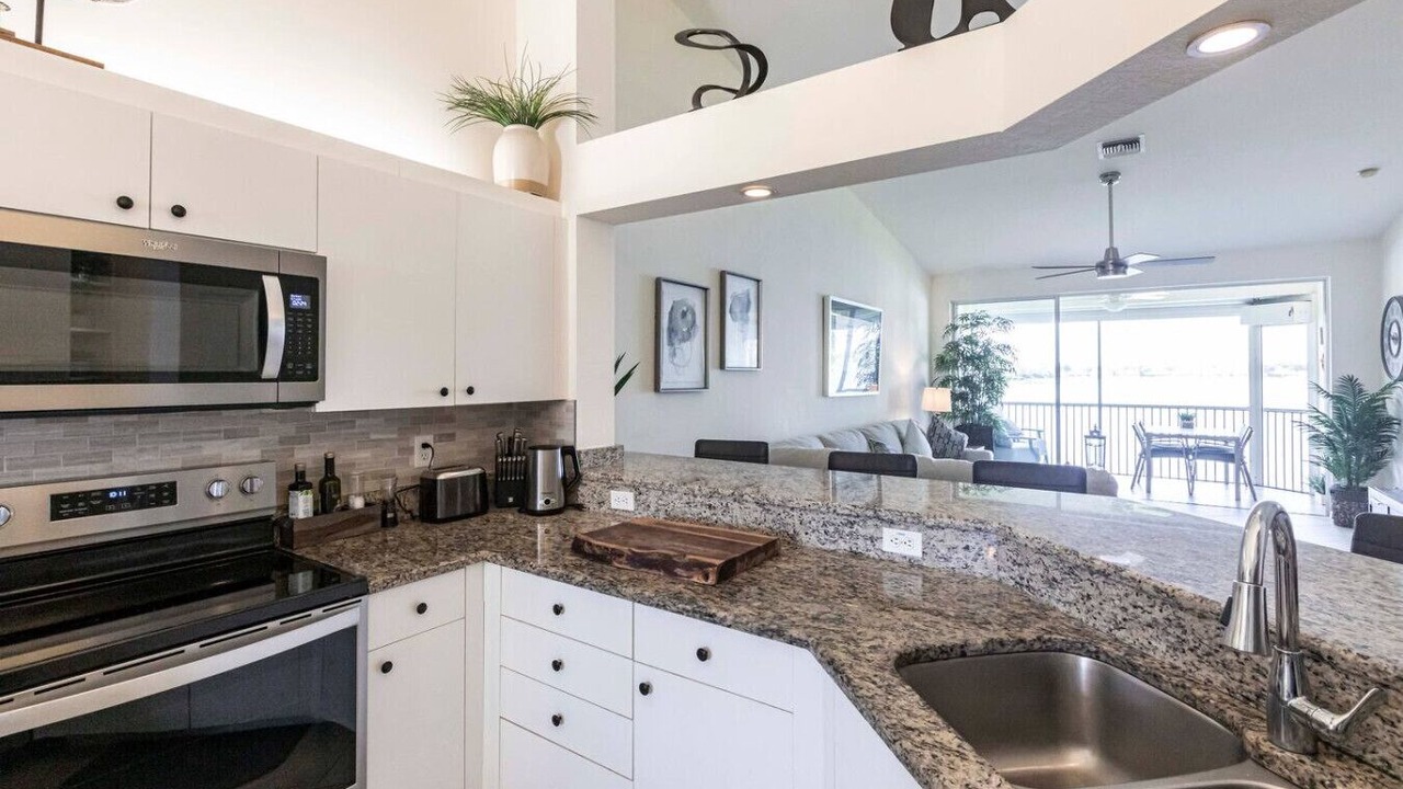 Photo of Kitchen in Crown Pointe