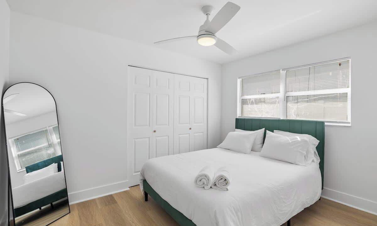 Photo of Bedroom in Shore Acres