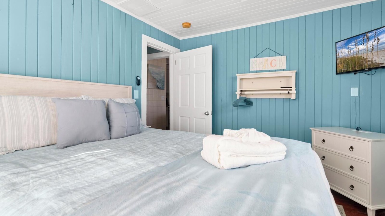 Photo of Bedroom in Edisto Island