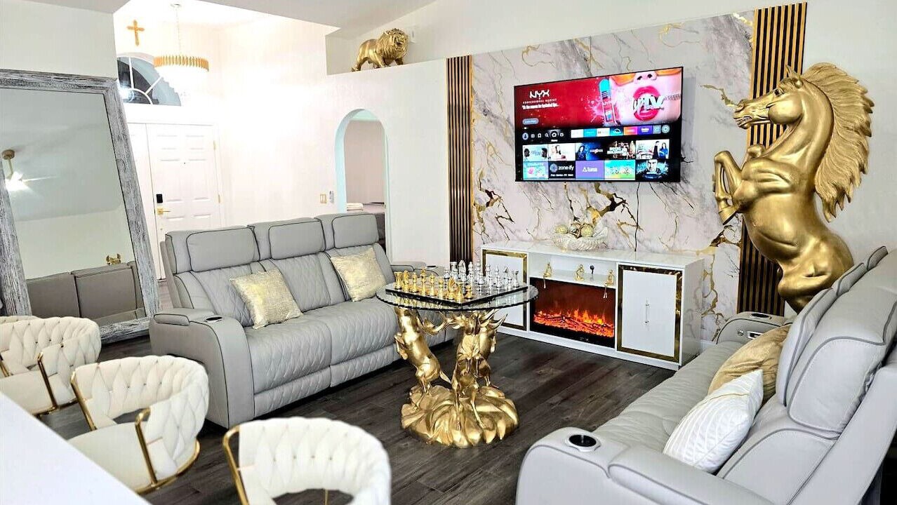 Photo of Livingroom in Land O' Lakes
