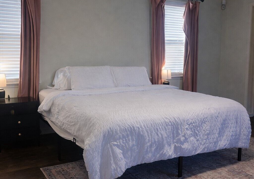 Photo of Bedroom in Martinez