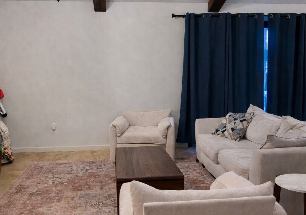 Photo of Livingroom in Martinez