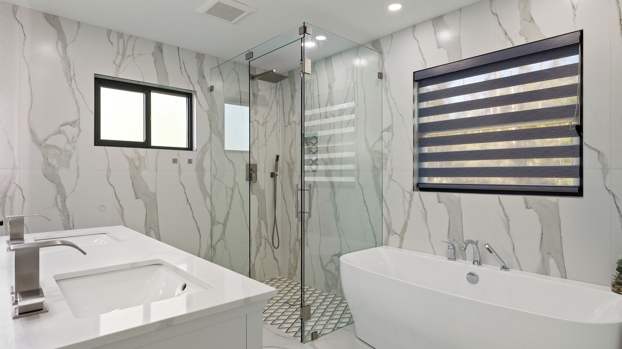 Photo of Bathroom in Naples