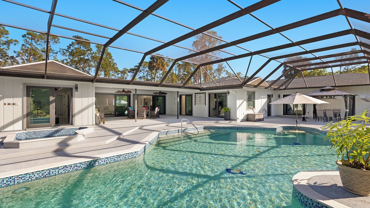 Photo of Outdoor in Naples