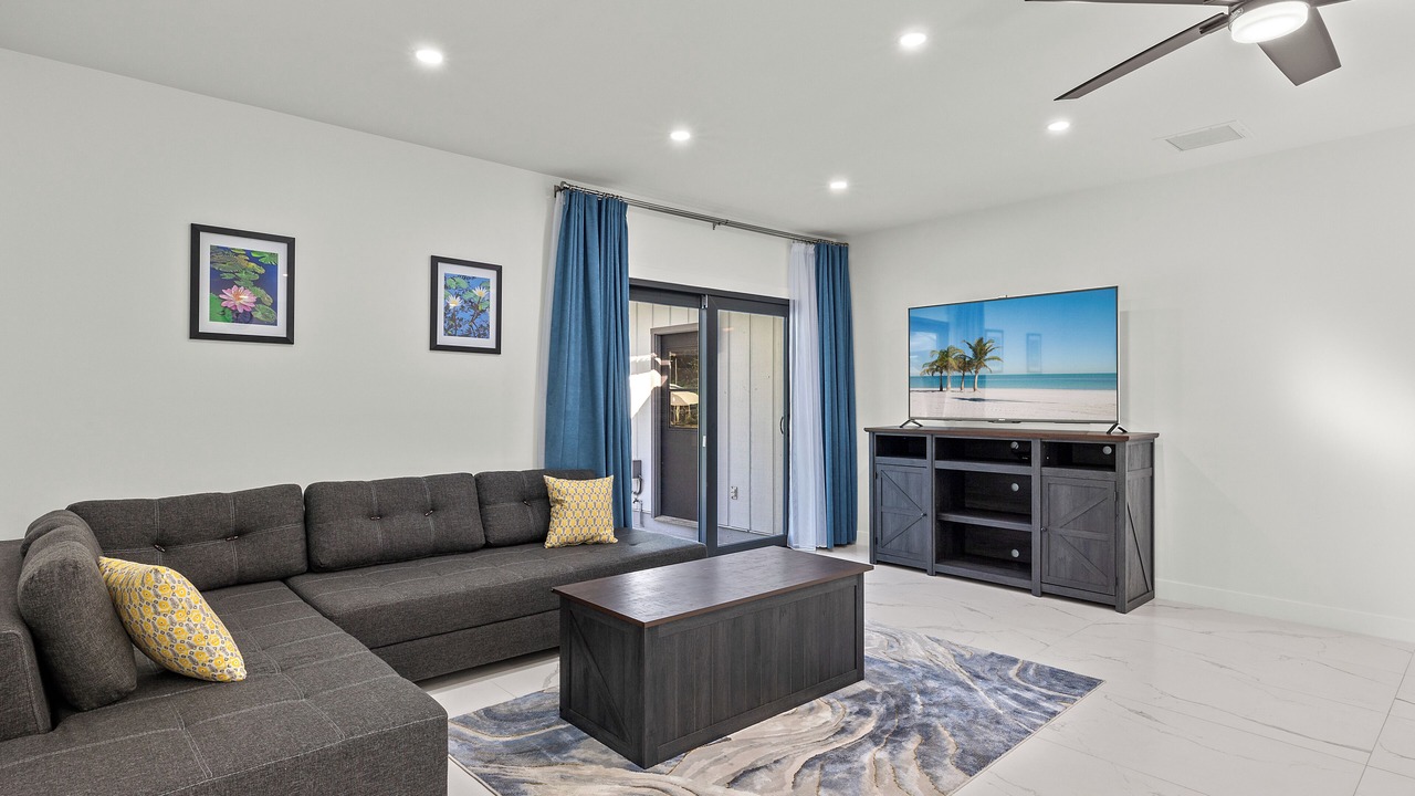 Photo of Livingroom in Naples