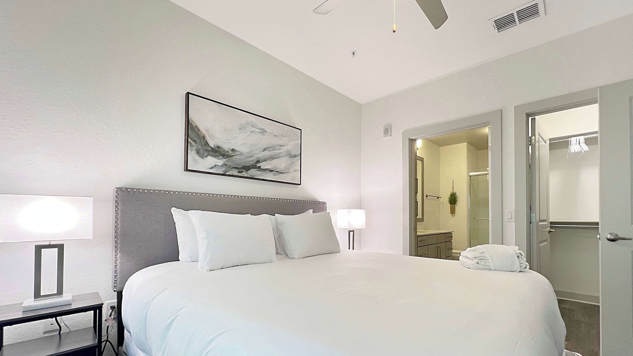 Photo of Bedroom in Carver City - Lincoln Gardens