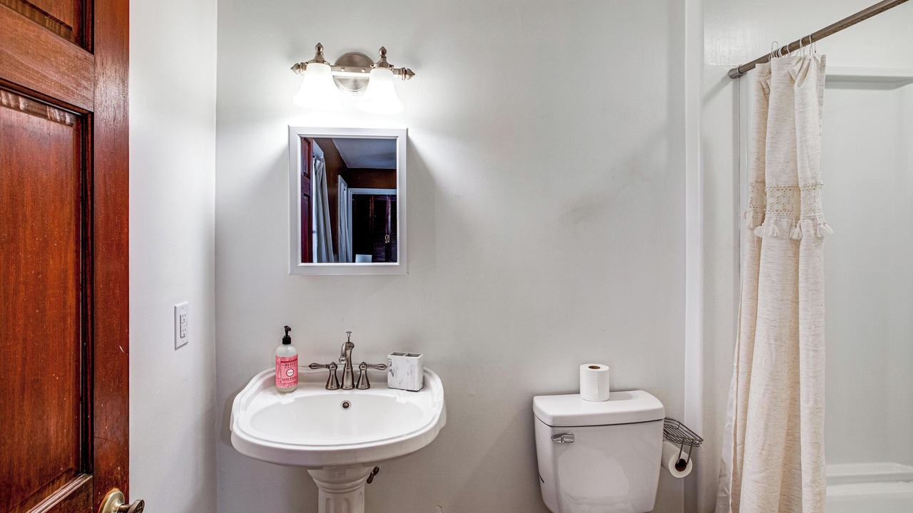 Photo of Bathroom in Harbison