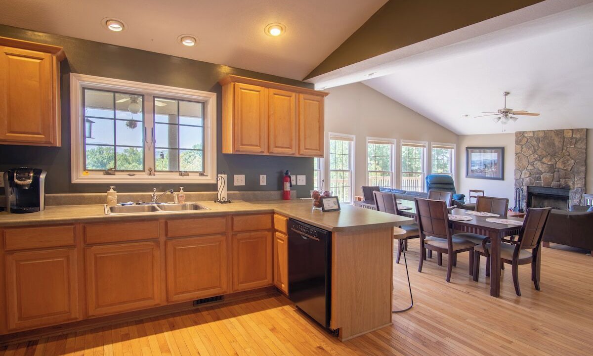 Photo of Kitchen in Hiawassee
