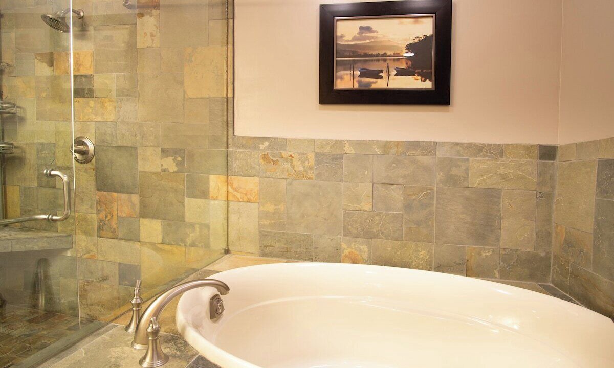 Photo of Bathroom in Hiawassee