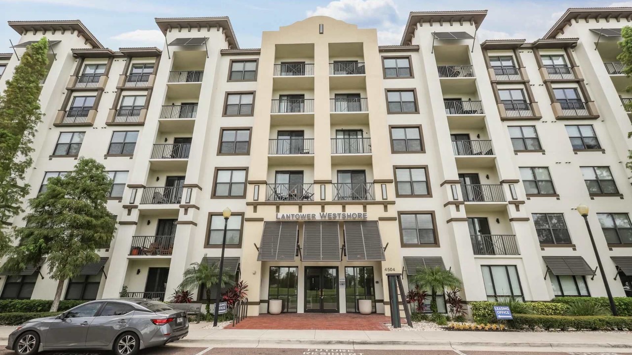 Photo of Outdoor in Carver City - Lincoln Gardens