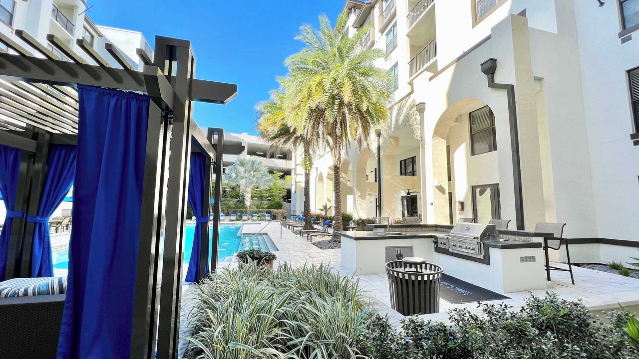 Photo of Outdoor in Carver City - Lincoln Gardens