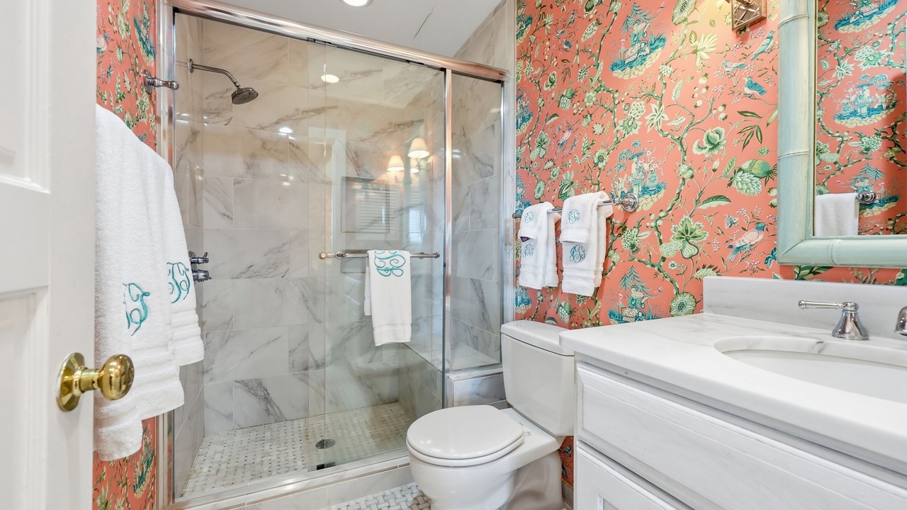 Photo of Bathroom in Debordieu Colony