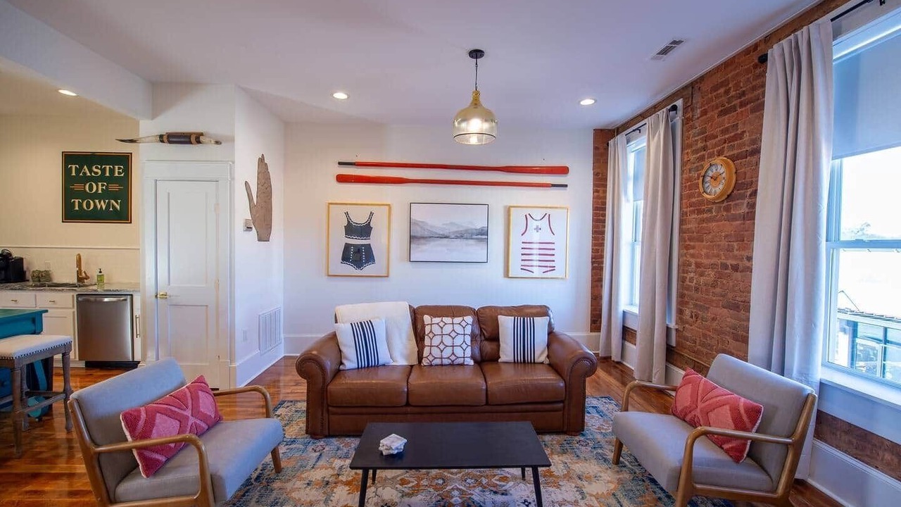 Photo of Livingroom in Seneca