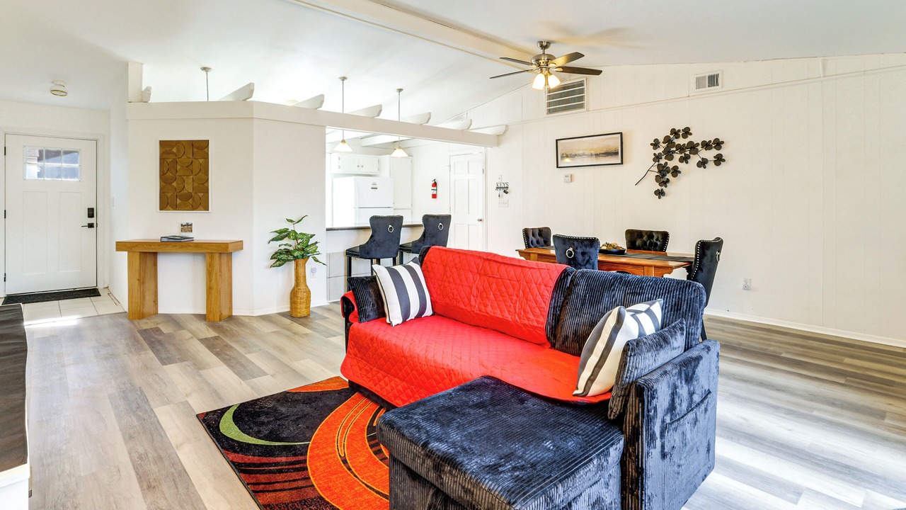 Photo of Livingroom in Conestee