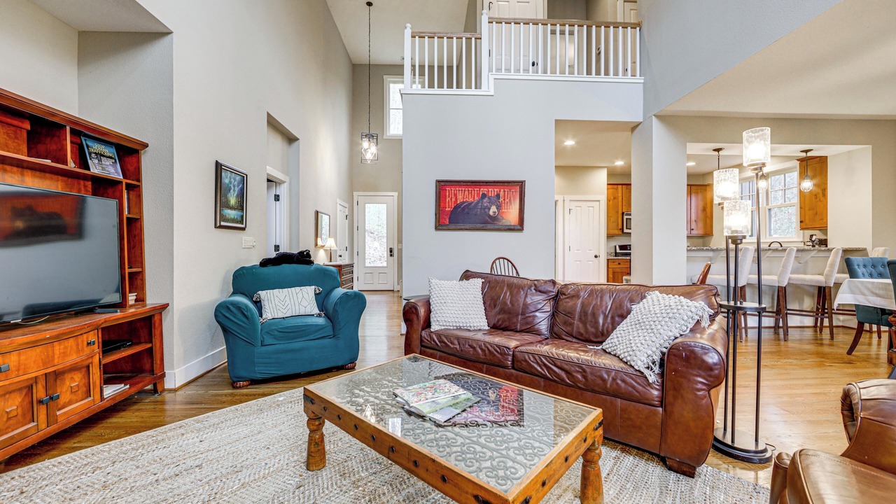 Photo of Livingroom in Bear Lake Reserve