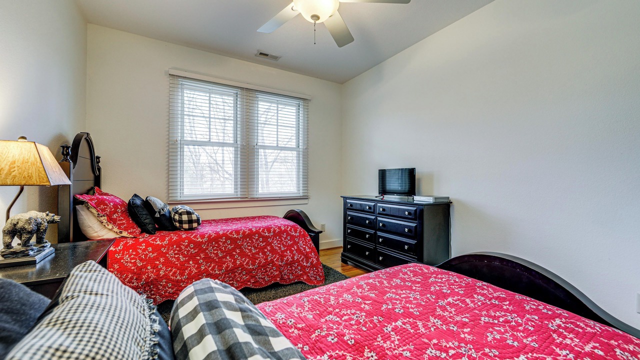Photo of Bedroom in Bear Lake Reserve