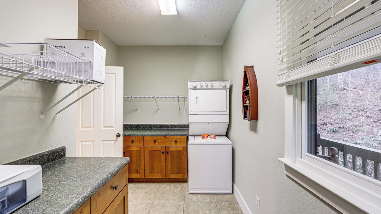 Photo of Bedroom in Bear Lake Reserve