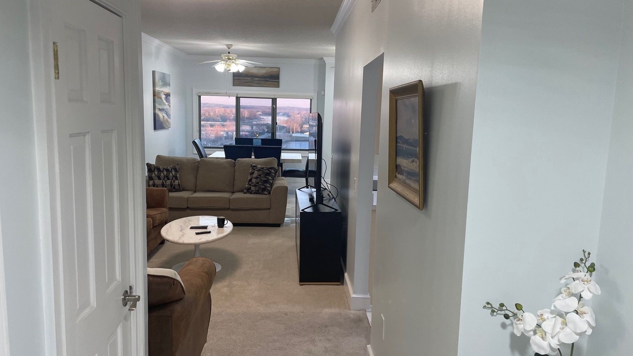 Photo of Livingroom in Downtown