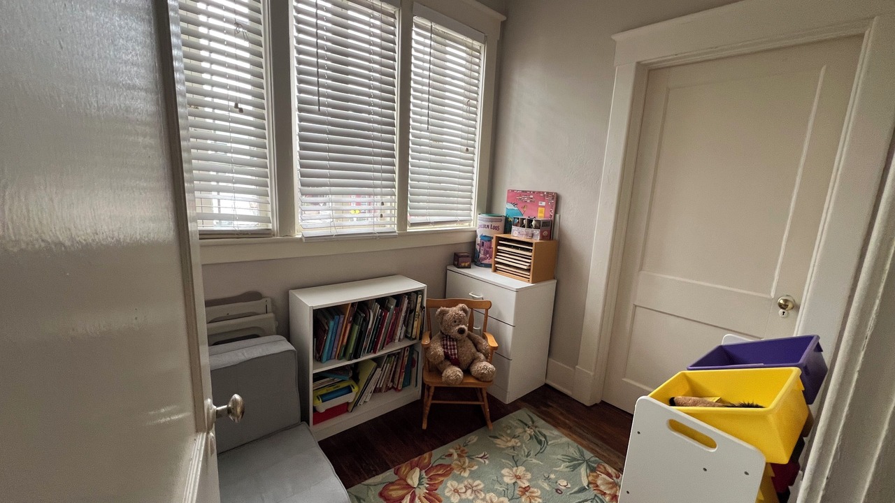Photo of Bedroom in Thomas Square