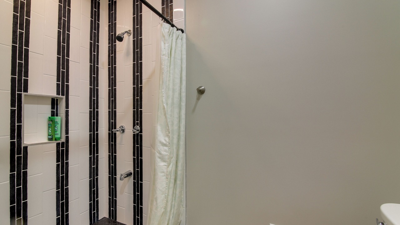 Photo of Bathroom in Banks County
