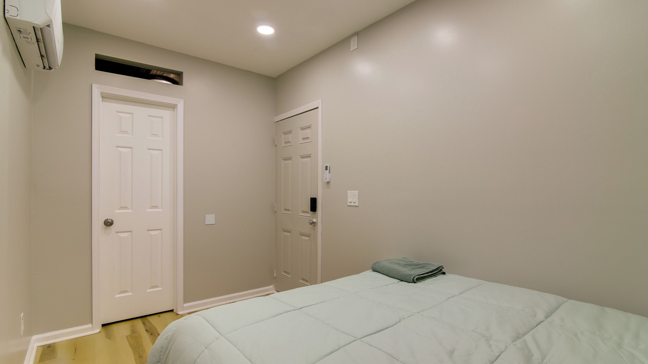 Photo of Bedroom in Banks County