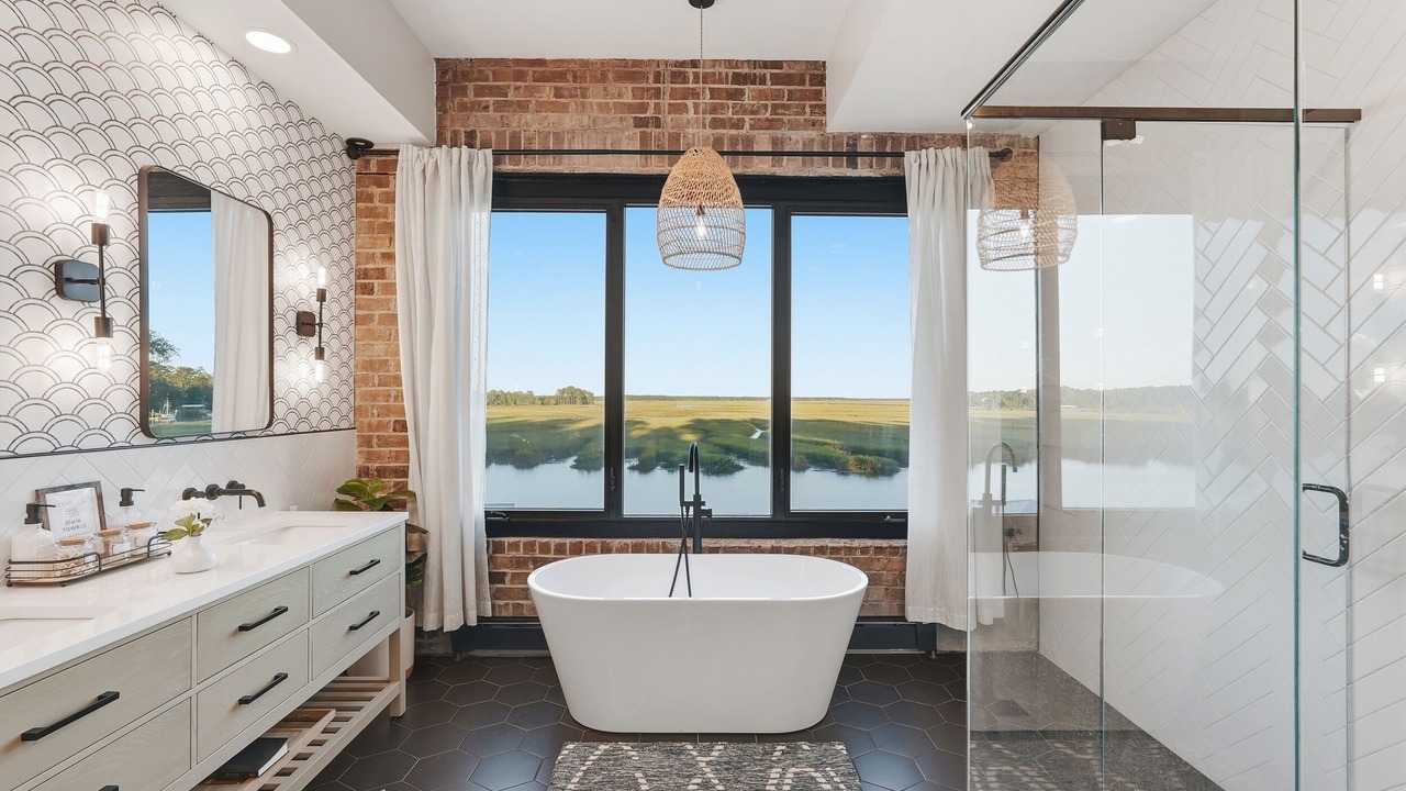 Photo of Bathroom in Midway