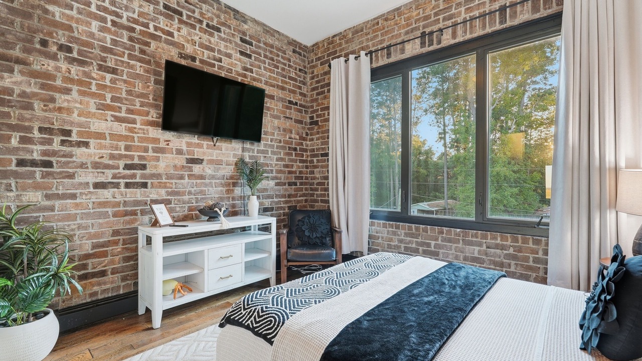 Photo of Bedroom in Midway